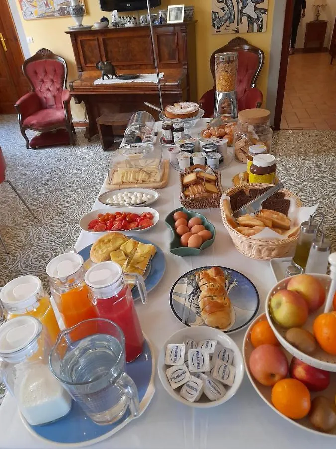 Bed and Breakfast La Gemma Di Elena Лукка 2*,  Италия